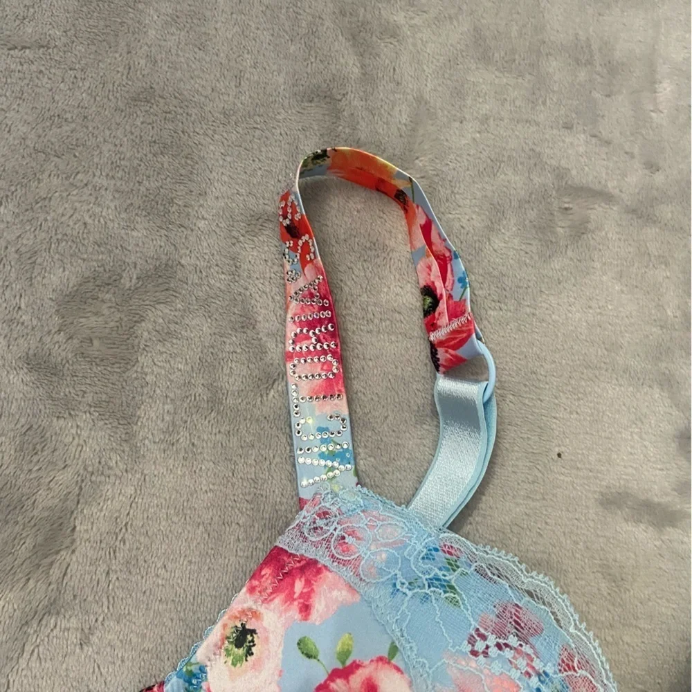 New! Victoria’s Secret Very Sexy Shine logo strap push-up bra 10267